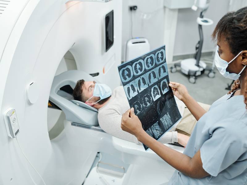 MRI Test in Oak Park, MI